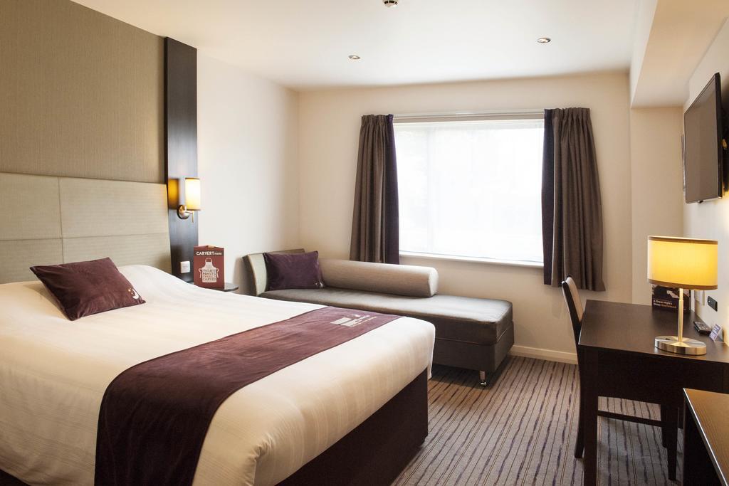 Premier Inn Southampton West Ower Szoba fotó