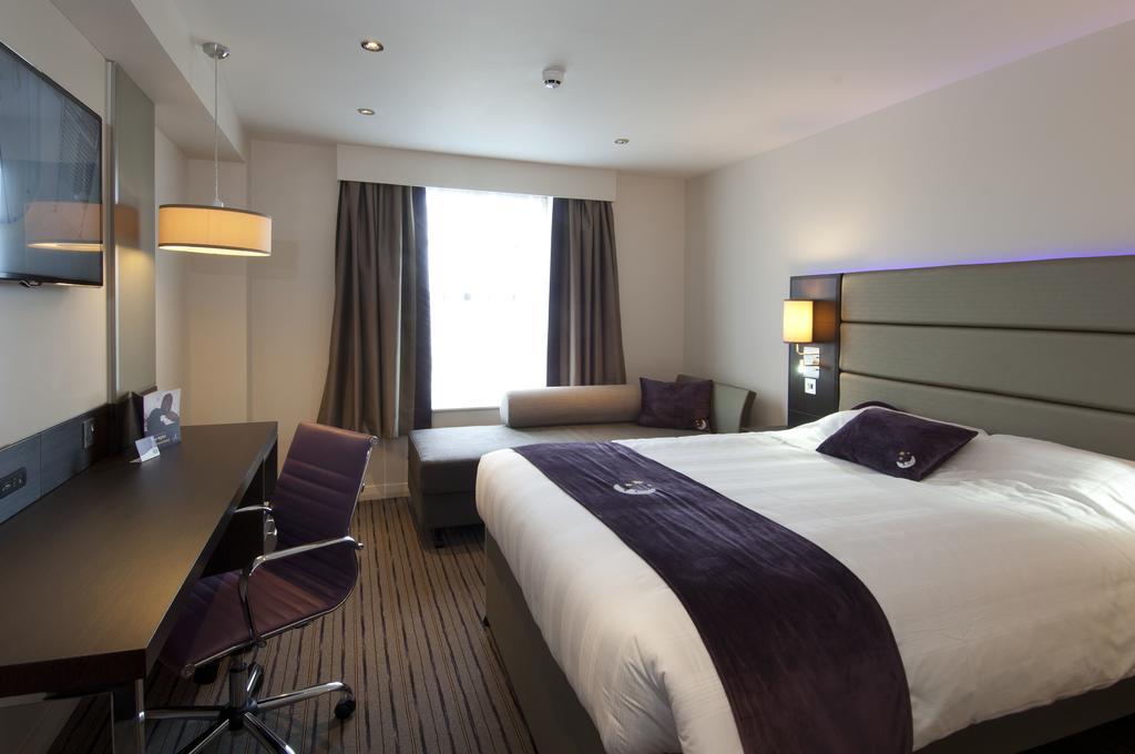 Premier Inn Southampton West Ower Szoba fotó